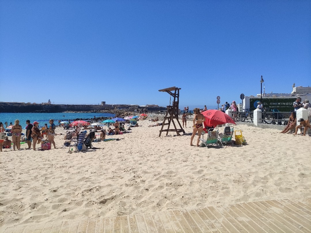 Imagen Playa Chica - Tarifa.. Pasarela accesible.